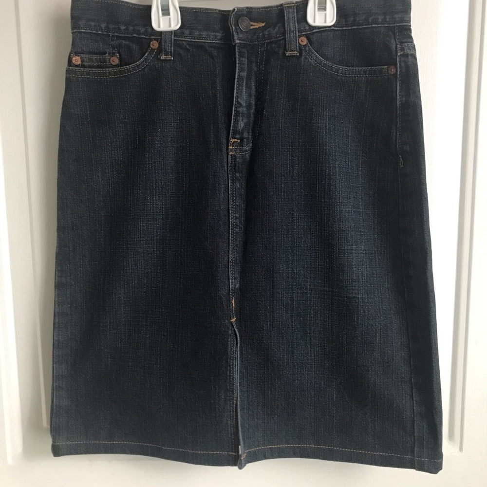 Women’s knee-length jean skirt